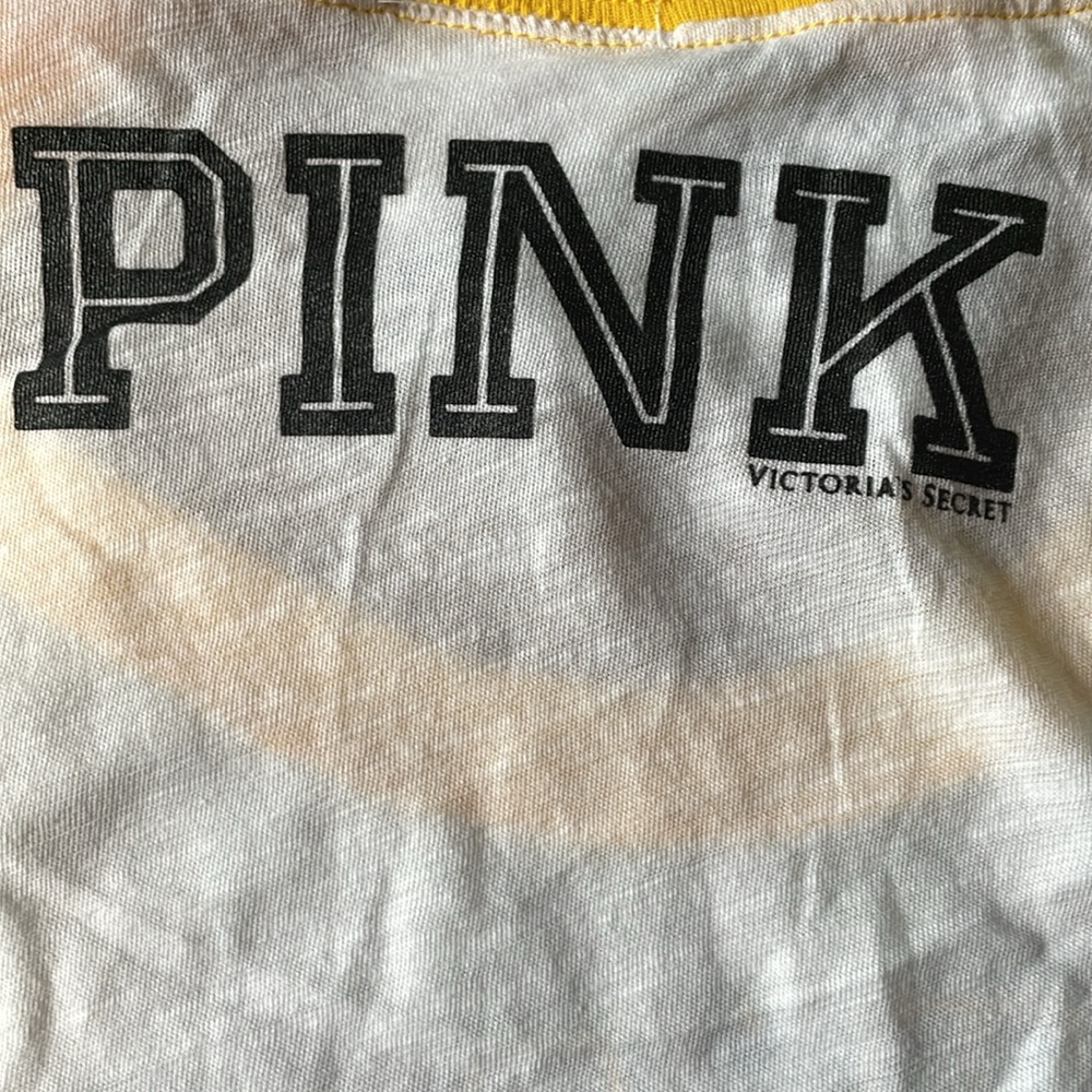 Iowa Hawkeyes football shirt NWT size large Victoria Secret Pink - Picture 9 of 10
